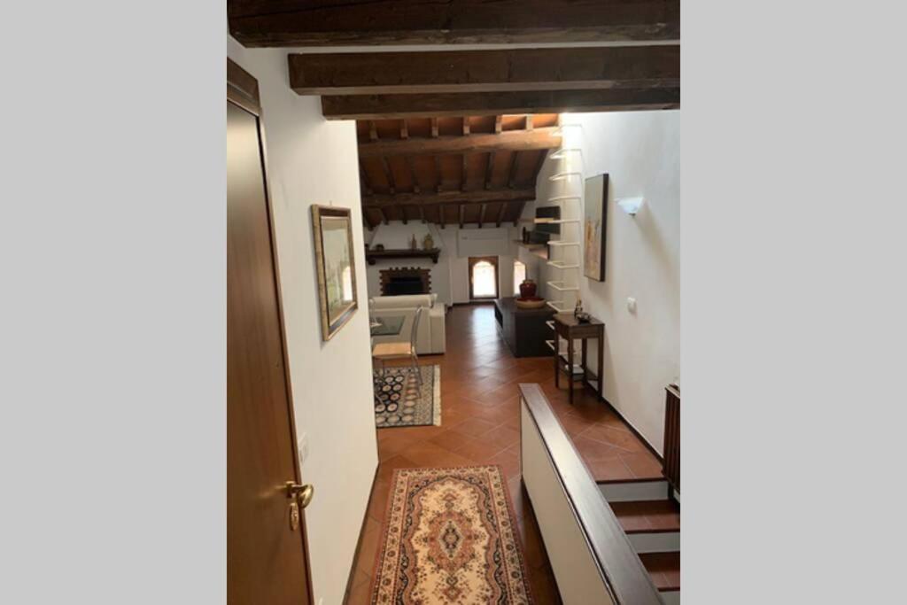 Daisy House: Nice Attic In The Historical Center Salo Exterior photo